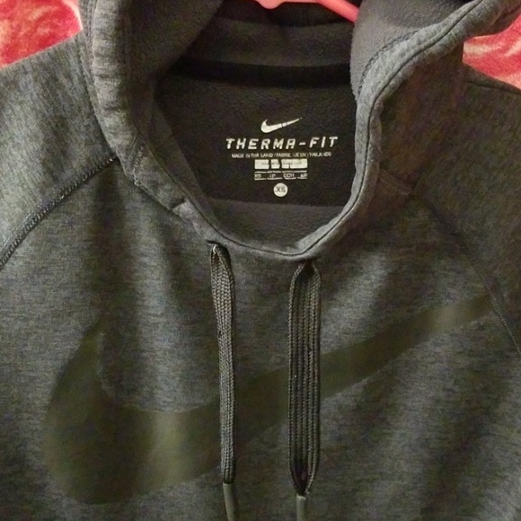🖤 Nike therma fit hoodie. - Picture 4 of 7